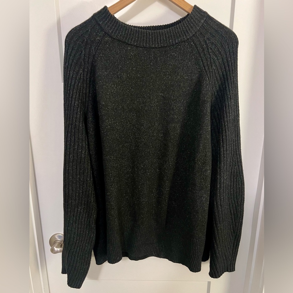 Cozy black/gray sweater